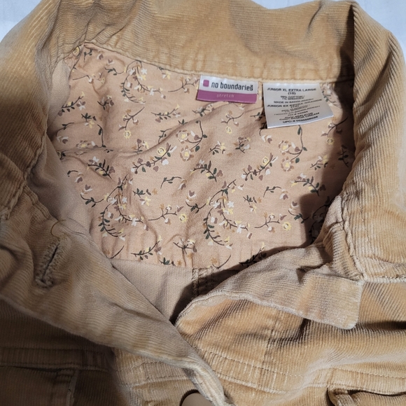 Jacket. Button up. Corduroy tan. No Boundaries XL. - Picture 3 of 7